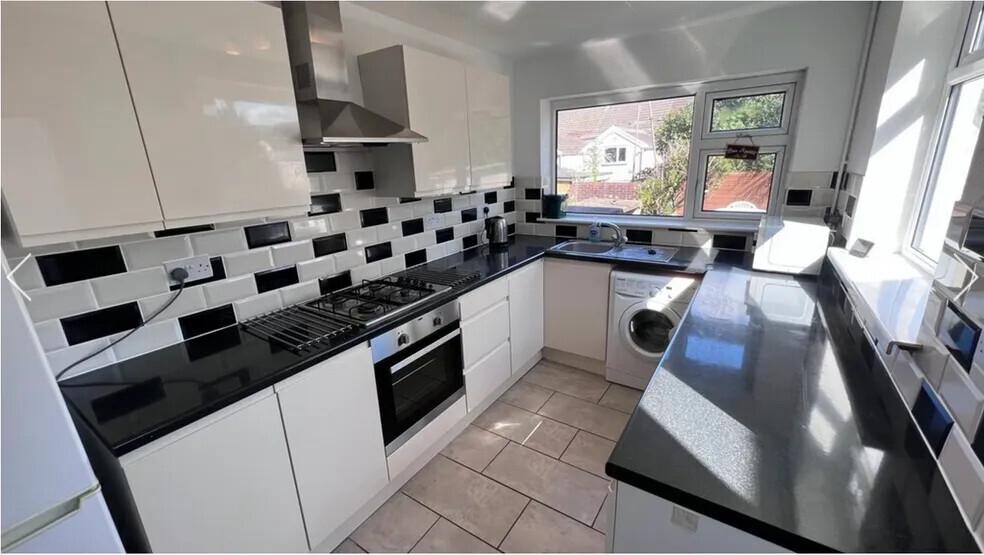 4 bedroom house on Marlborough Road Brynmill, Brynmill, Swansea