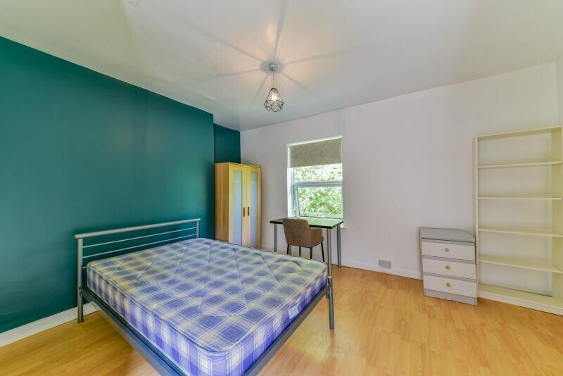 4 bedroom house for rent North Sherwood Street Nottingham, NG1 4EQ ...