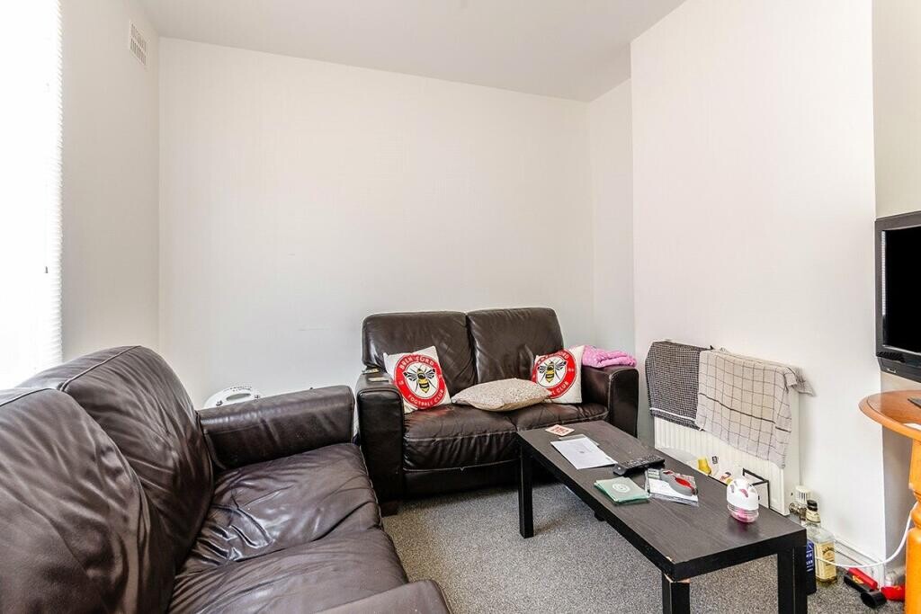 4 bedroom apartment for rent Percy Road Portsmouth, PO4 0BJ UniHomes