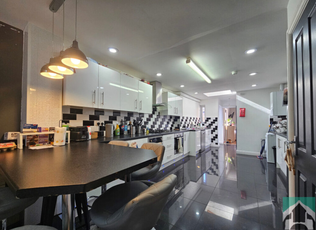 5 bedroom house on Hubert Road, Selly Oak, Birmingham