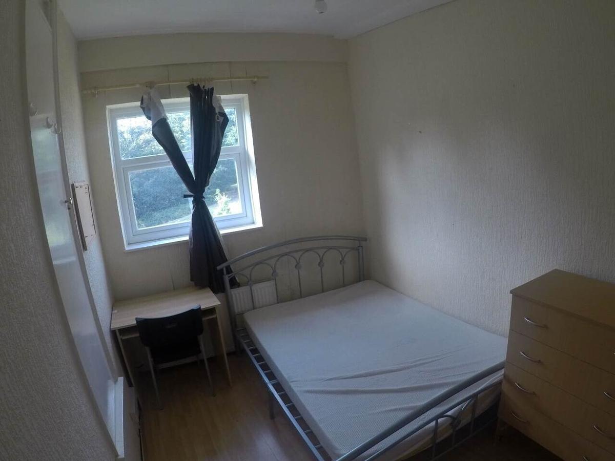 4 bedroom house for rent Hazel Grove, Hertfordshire, AL10 9DE UniHomes