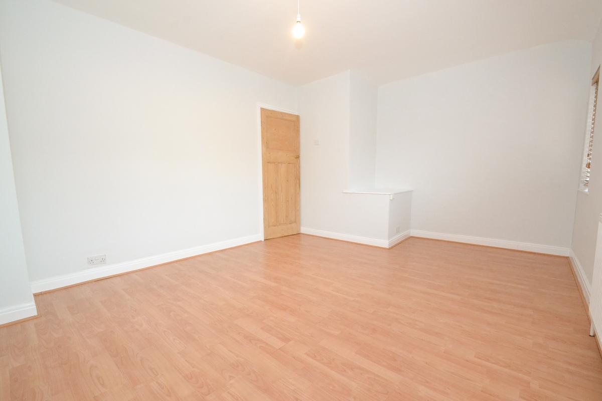 2 bedroom house for rent Tong Road, Leeds, LS12 4NA UniHomes