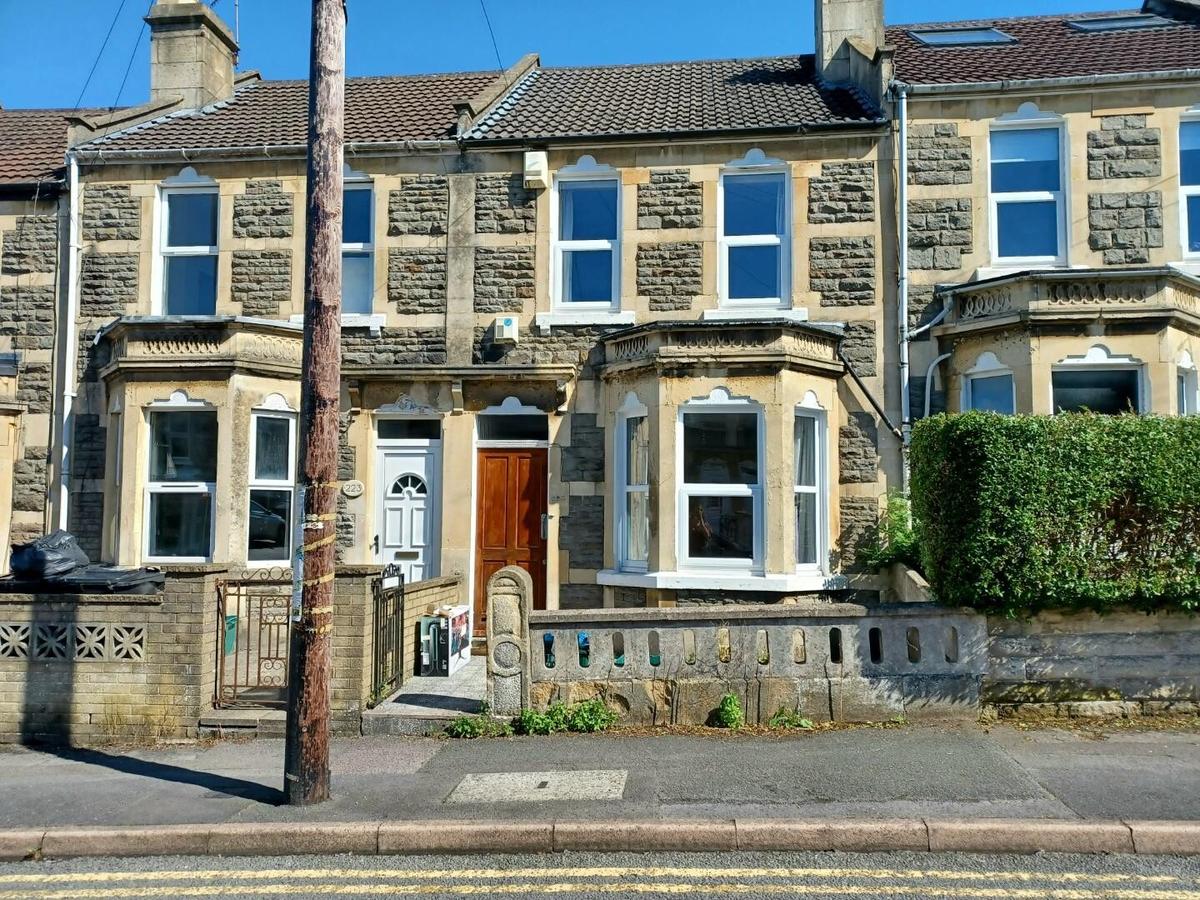 4 bedroom house for rent Coronation Avenue, Bath, BA2 2JZ UniHomes