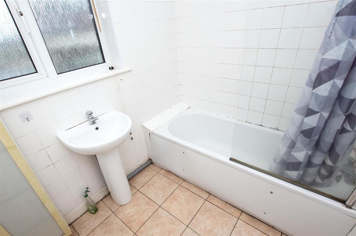 4 bedroom house for rent Langleys Road, Birmingham, B29 6HP UniHomes