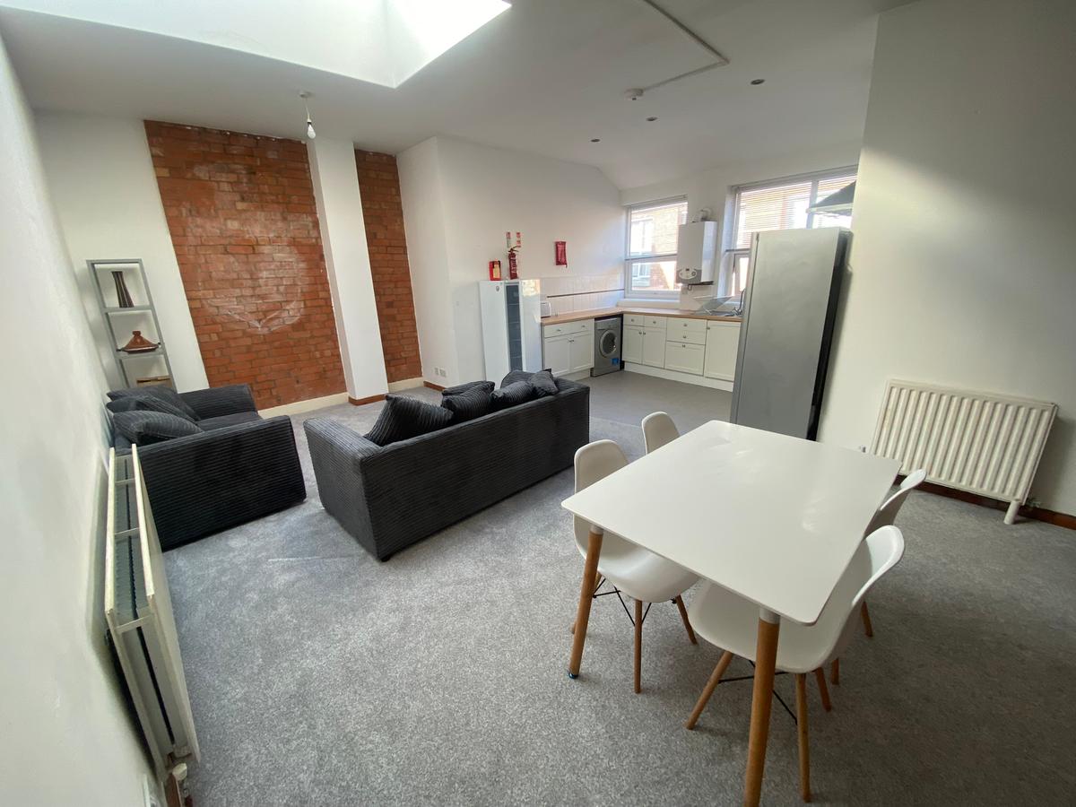 4 bedroom apartment for rent Albion Street, Leicester, LE1 6GB UniHomes