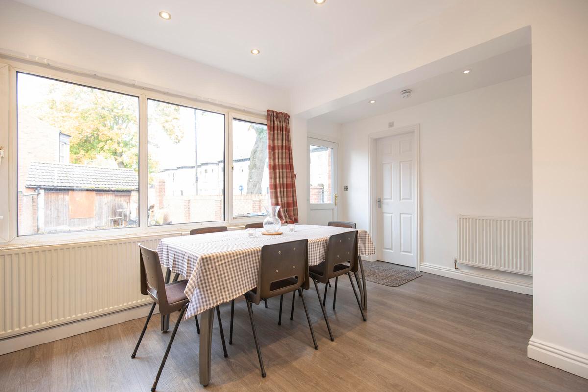 7 bedroom house for rent Cottingham Road Hull, HU5 2EG UniHomes