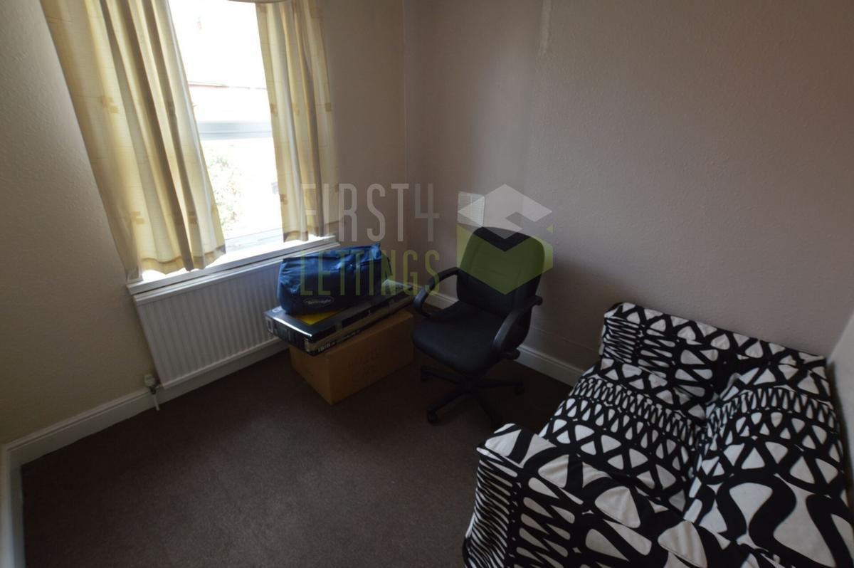 6 bedroom house for rent Westcotes Drive, Leicester, LE3 0QT UniHomes