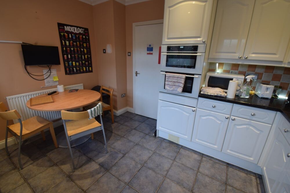 5 bedroom apartment for rent Coniston Close, Norwich, NR5 8LU UniHomes