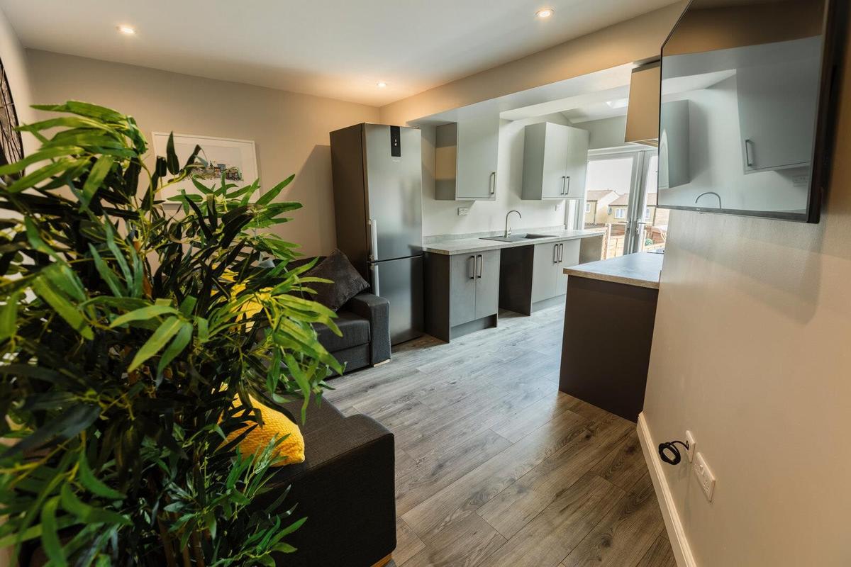 12 bedroom house for rent Bolsover Street, Sheffield, S3 7NA UniHomes