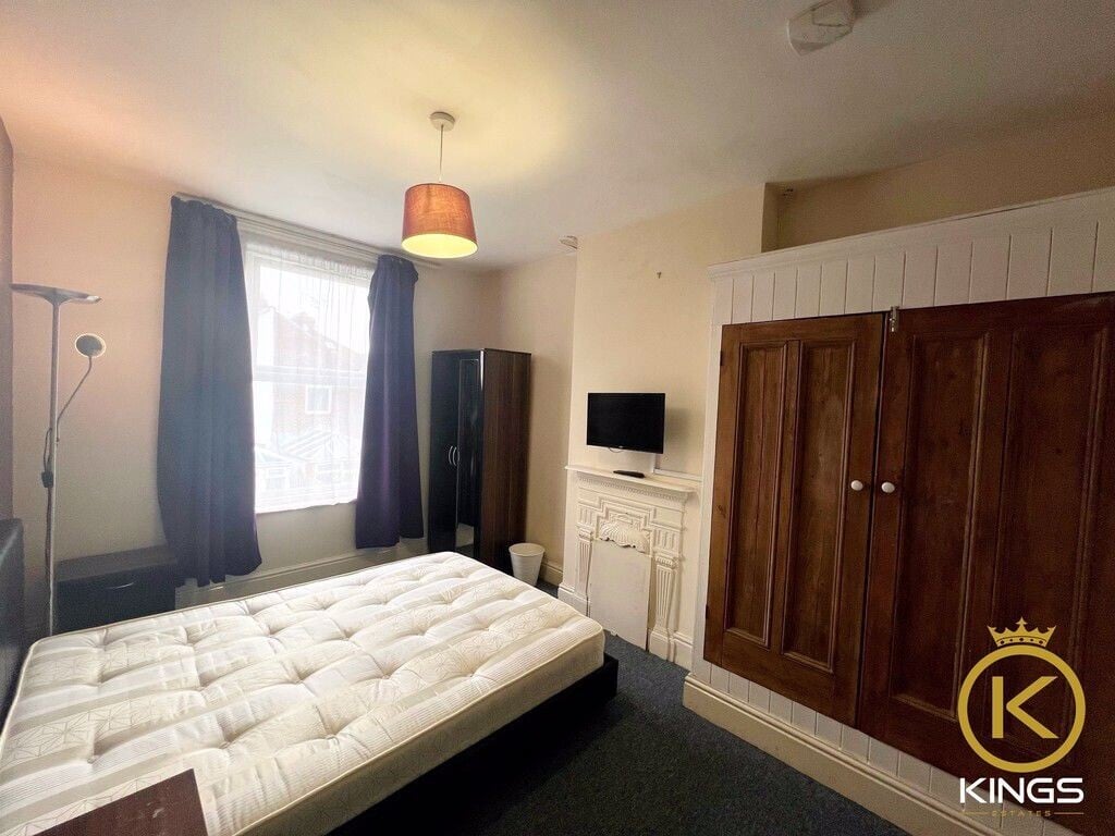 4 bedroom house for rent Bramshott Road, Portsmouth, PO4 8AN UniHomes