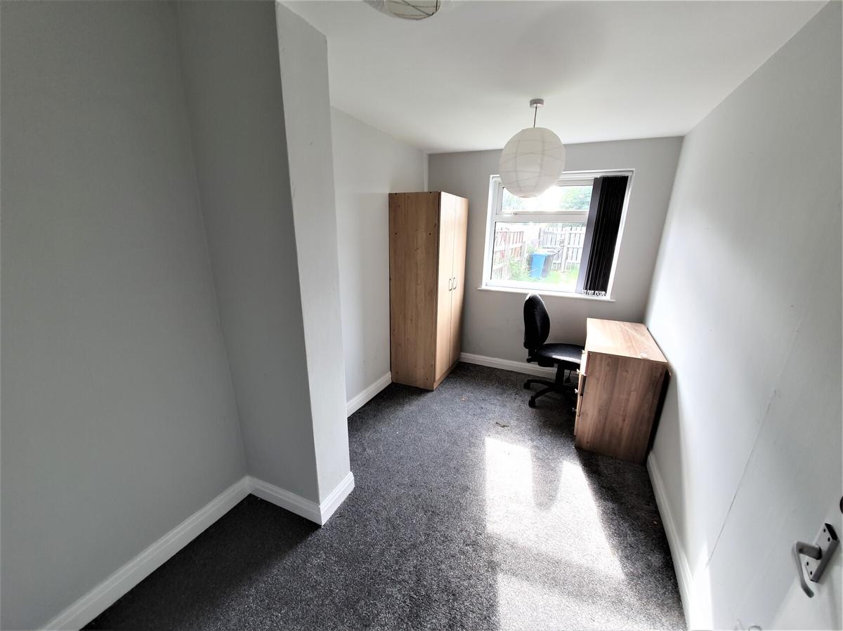 2 bedroom house for rent Cranbrook Avenue, Hull, HU6 7TX UniHomes