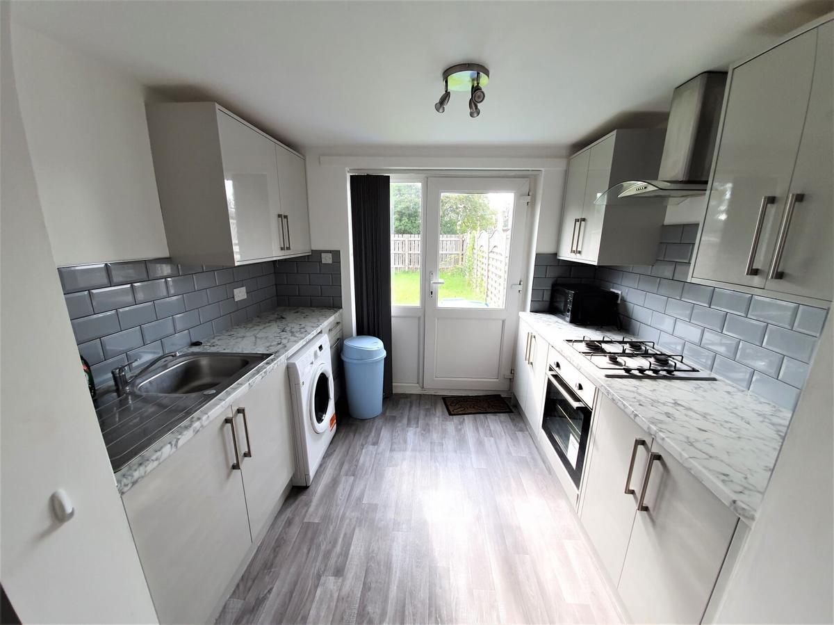 2 bedroom house for rent Cranbrook Avenue, Hull, HU6 7TX UniHomes