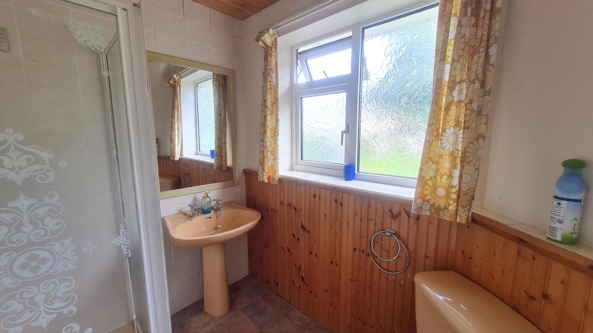 4 bedroom house for rent Oldfield Lane, Bath, BA2 3NP UniHomes