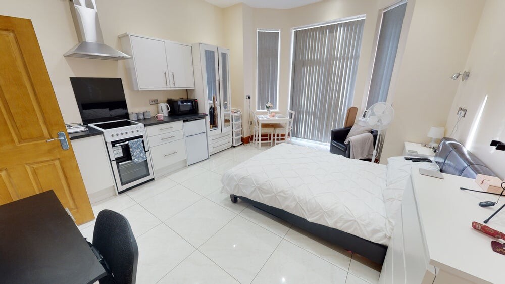 1 bedroom apartment for rent Raglan Road, Birmingham, B5 7RA UniHomes
