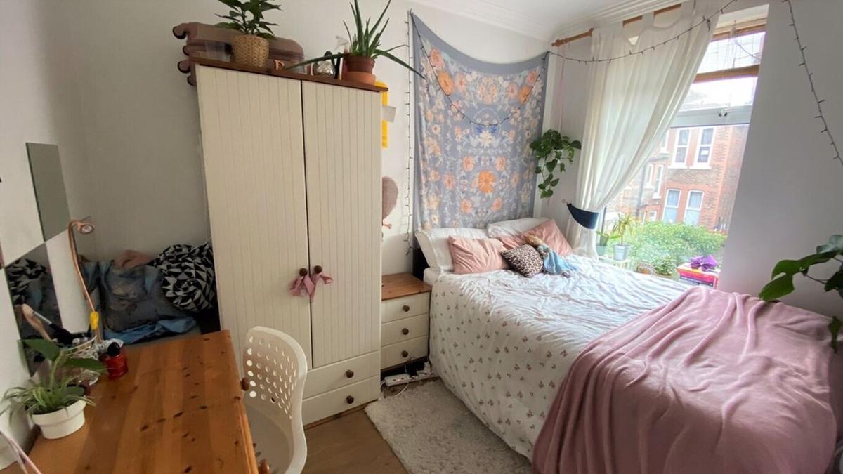 3 bedroom house for rent Stansted Road, Portsmouth, PO5 1SB UniHomes