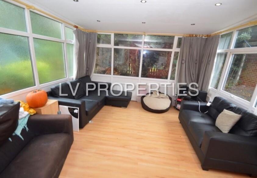 5 bedroom house for rent St. Annes Road, Leeds, LS6 3NY UniHomes