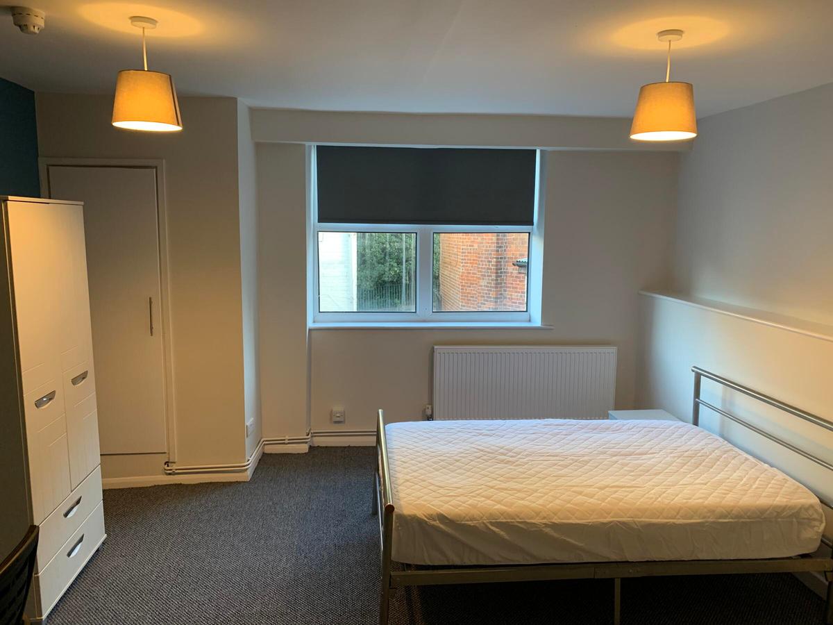4 bedroom house for rent Crookesmoor Road, Sheffield, S6 3FQ UniHomes