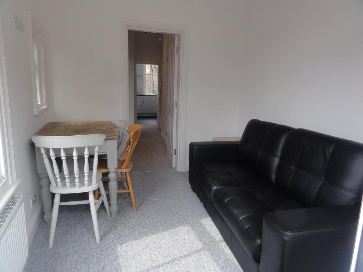 3 bedroom apartment for rent Ecclesall Road Sheffield, S11 8PT UniHomes