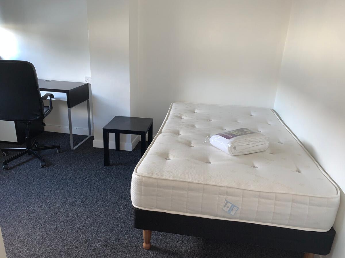 3 bedroom house for rent Ringswell Gardens, Bath, BA1 6BS UniHomes