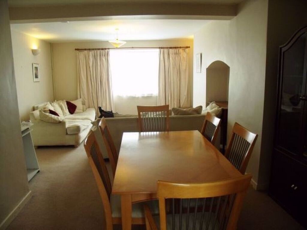 4 bedroom house for rent Lane, Bath, BA2 2EN UniHomes