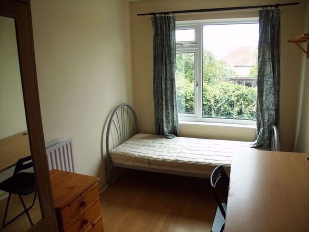 4 bedroom house for rent Lane, Bath, BA2 2EN UniHomes