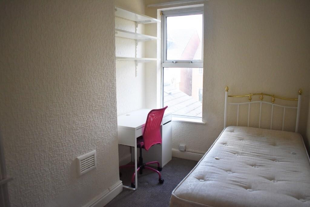 4 bedroom apartment for rent Beeston Road, Nottingham, NG7 2JR UniHomes