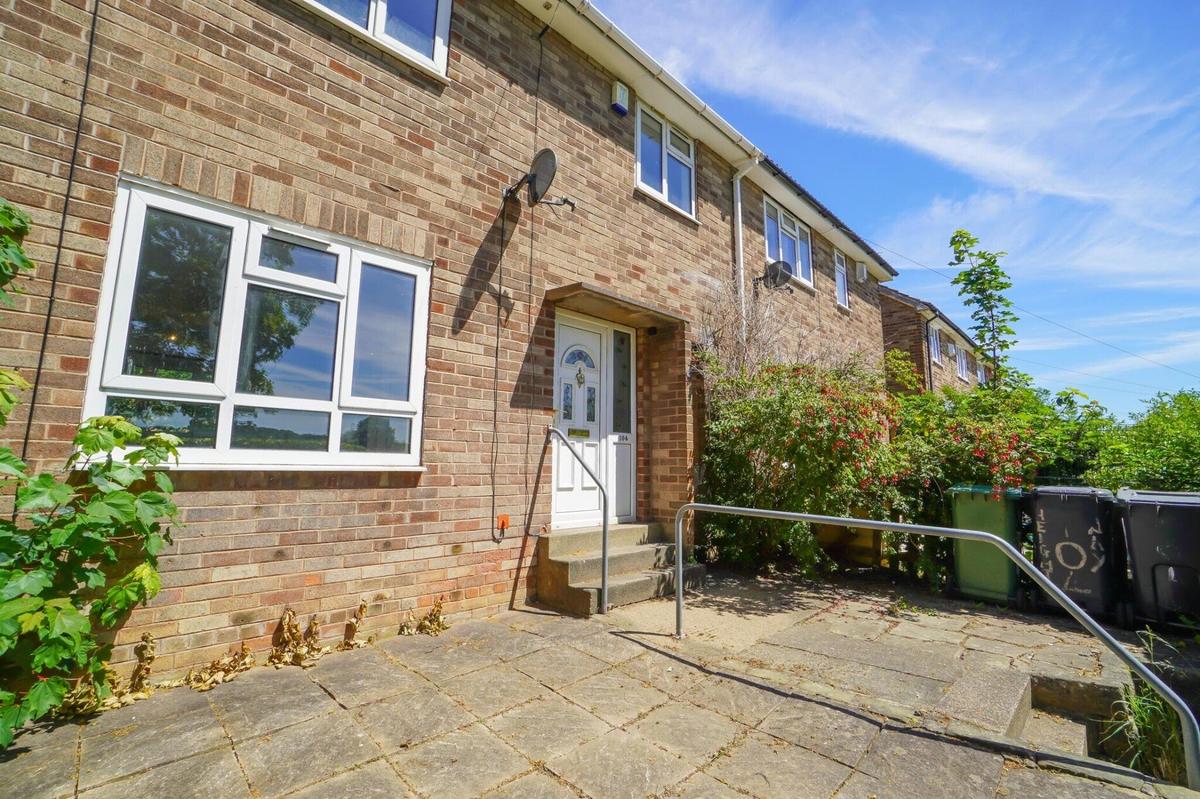 3 bedroom house for rent Heights Way, Leeds, LS12 3SS UniHomes