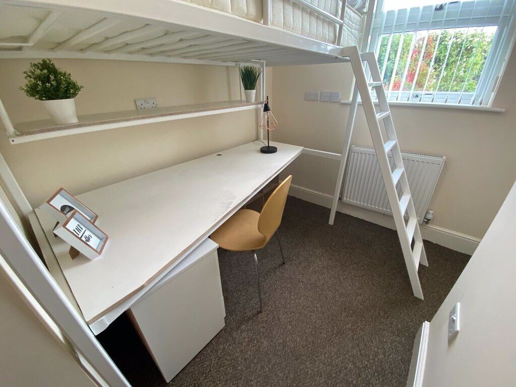 3 bedroom apartment for rent Clarendon Street, Coventry, CV5 6FA UniHomes