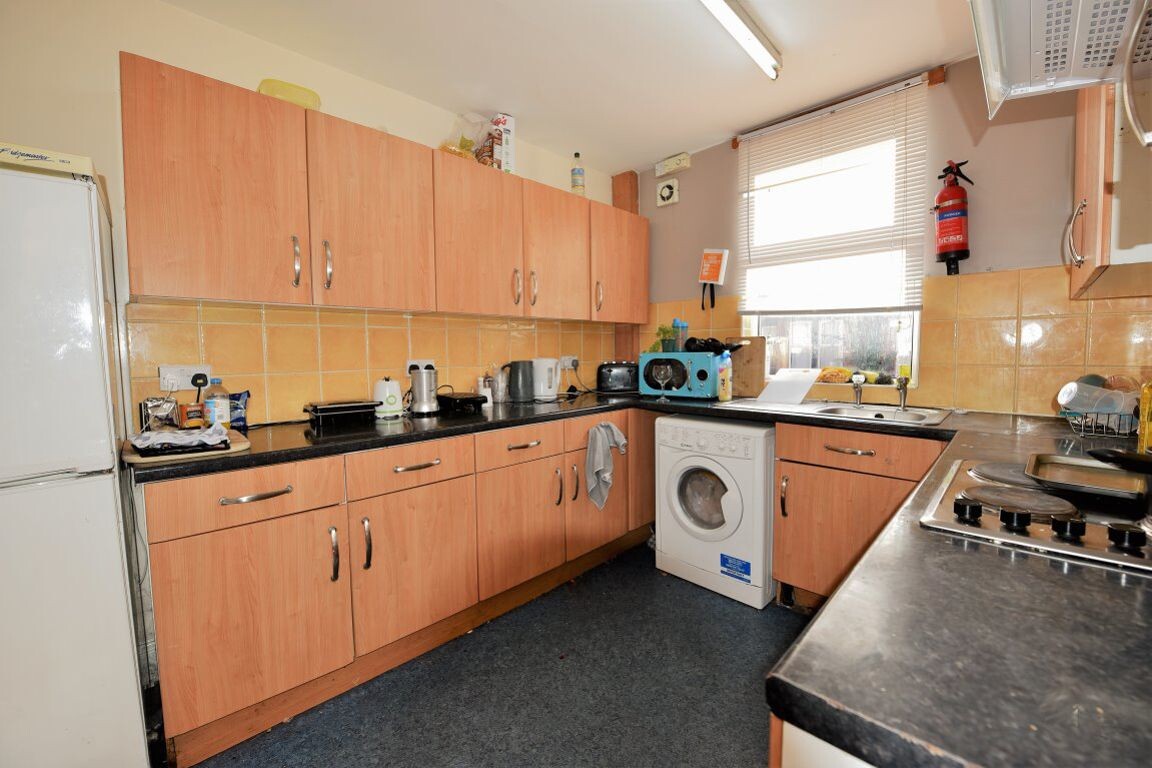 6 bedroom house for rent Brudenell Road, Leeds, LS6 1JD UniHomes