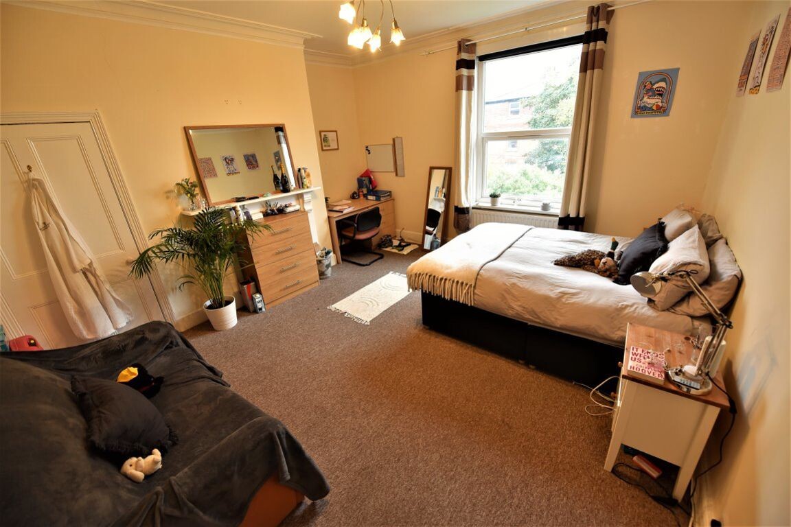 6 bedroom house for rent Hyde Park Terrace, Leeds, LS6 1BJ UniHomes