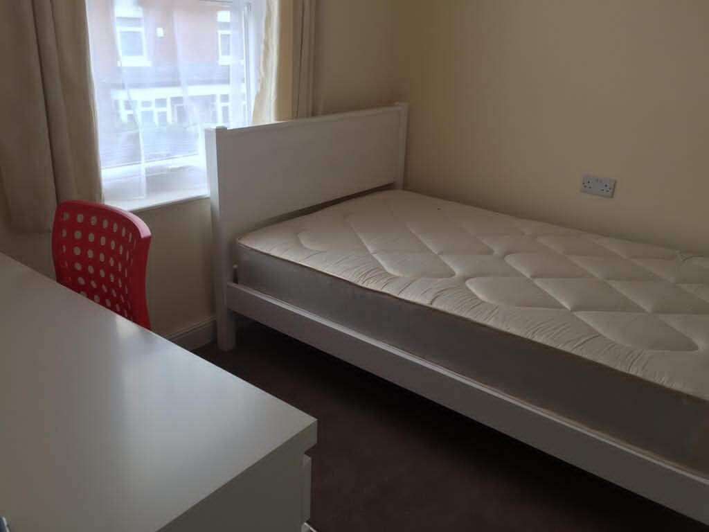 5 bedroom house for rent Teignmouth Road, Birmingham, B29 7BA UniHomes