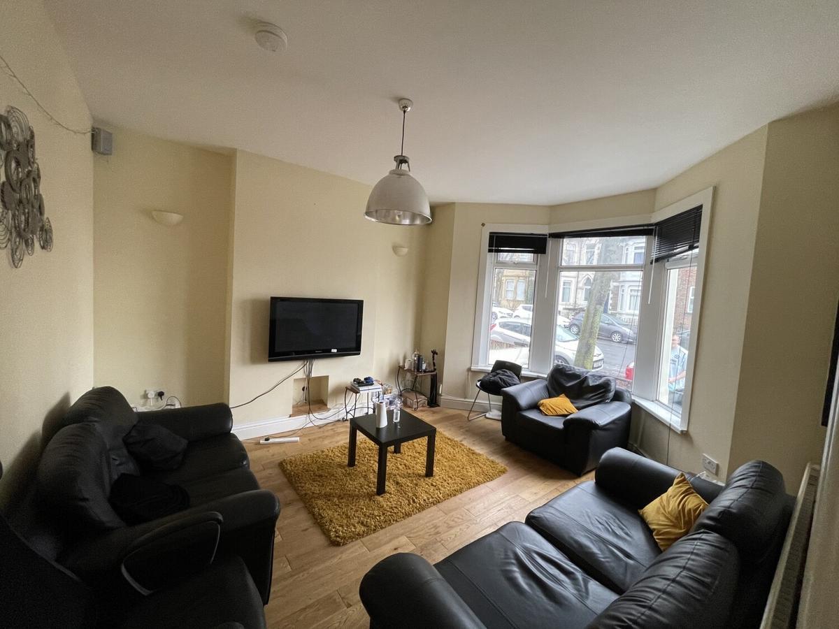 7 bedroom house for rent Cathays Terrace, Cardiff, CF24 4HU UniHomes