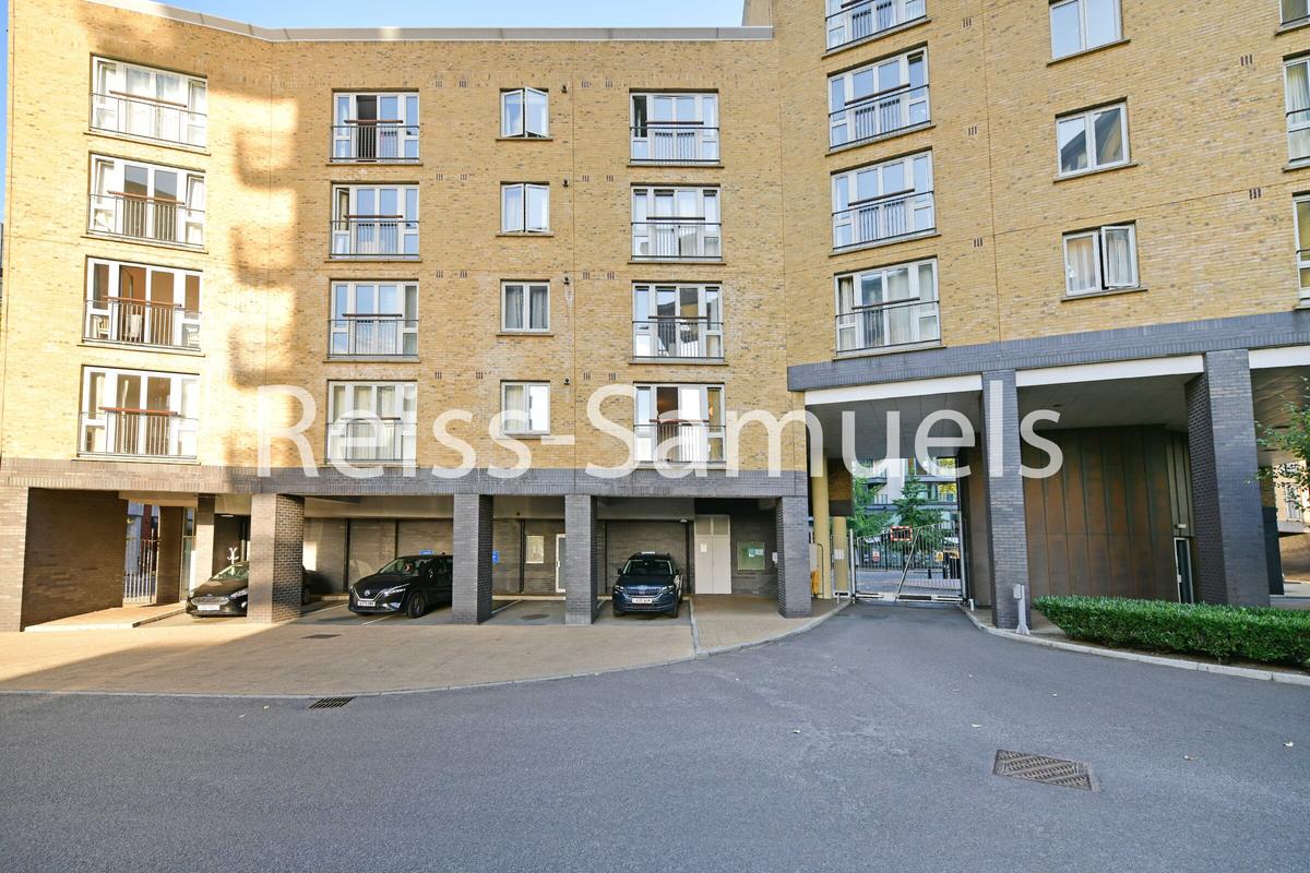 2 bedroom apartment for rent Westferry Road, London, E14 8LS UniHomes