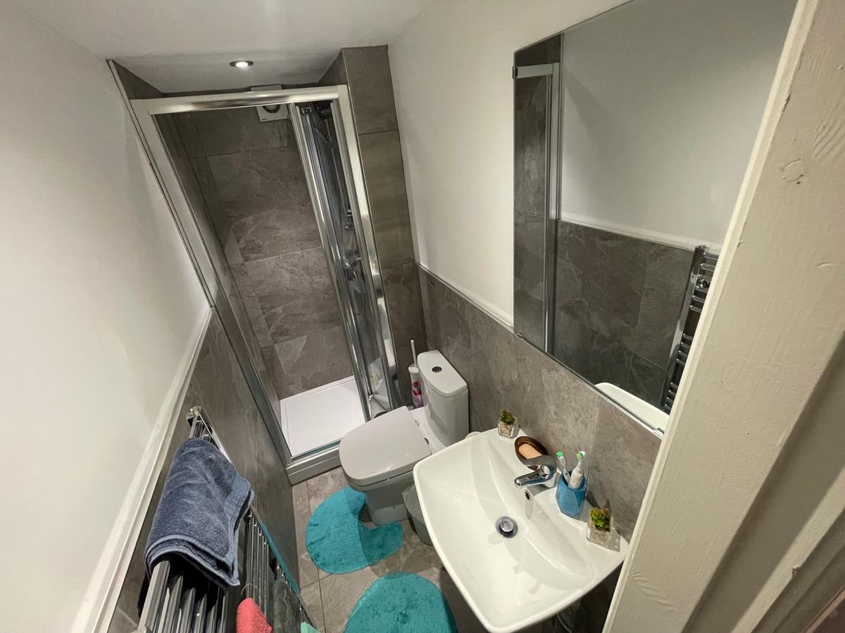 2 bedroom apartment for rent Burley Road, Leeds, LS3 1JP UniHomes