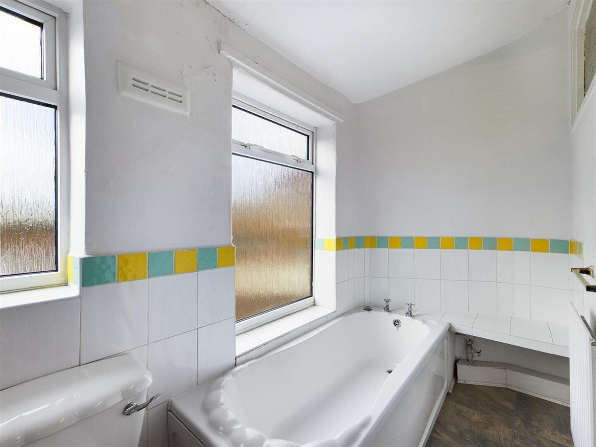 3 bedroom apartment for rent Kenton Road, Newcastle, NE3 4NQ UniHomes