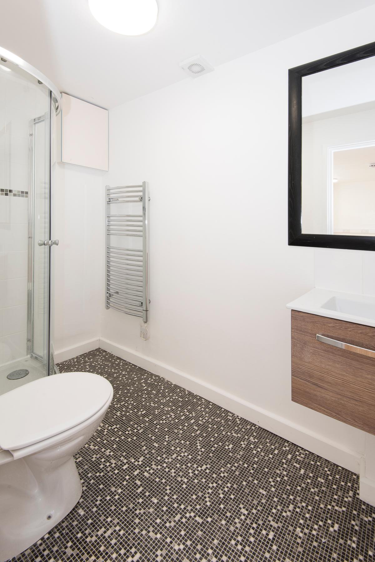 3 bedroom apartment for rent Lower Oldfield Park, Bath, BA2 3HS UniHomes