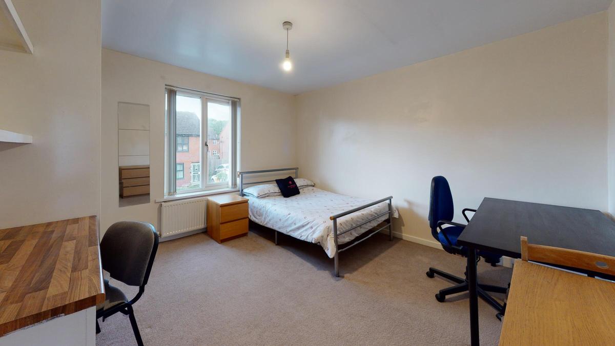 4 bedroom house for rent Eltham Gardens, Leeds, LS6 2TX UniHomes