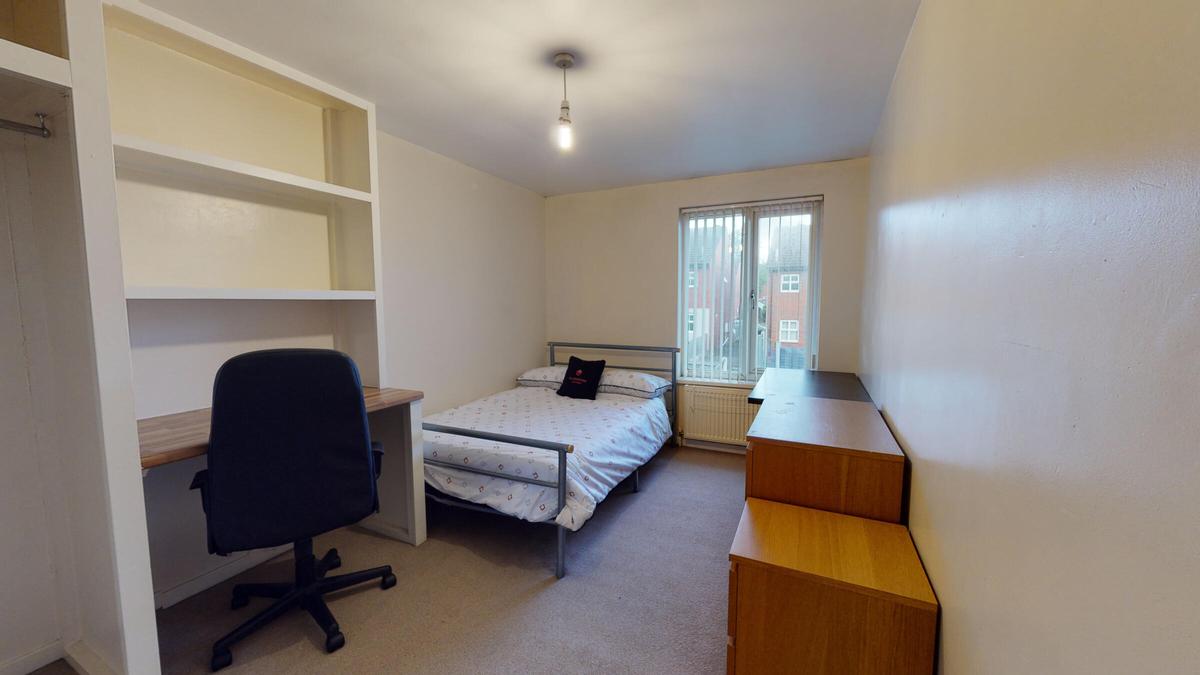 4 bedroom house for rent Eltham Gardens, Leeds, LS6 2TX UniHomes