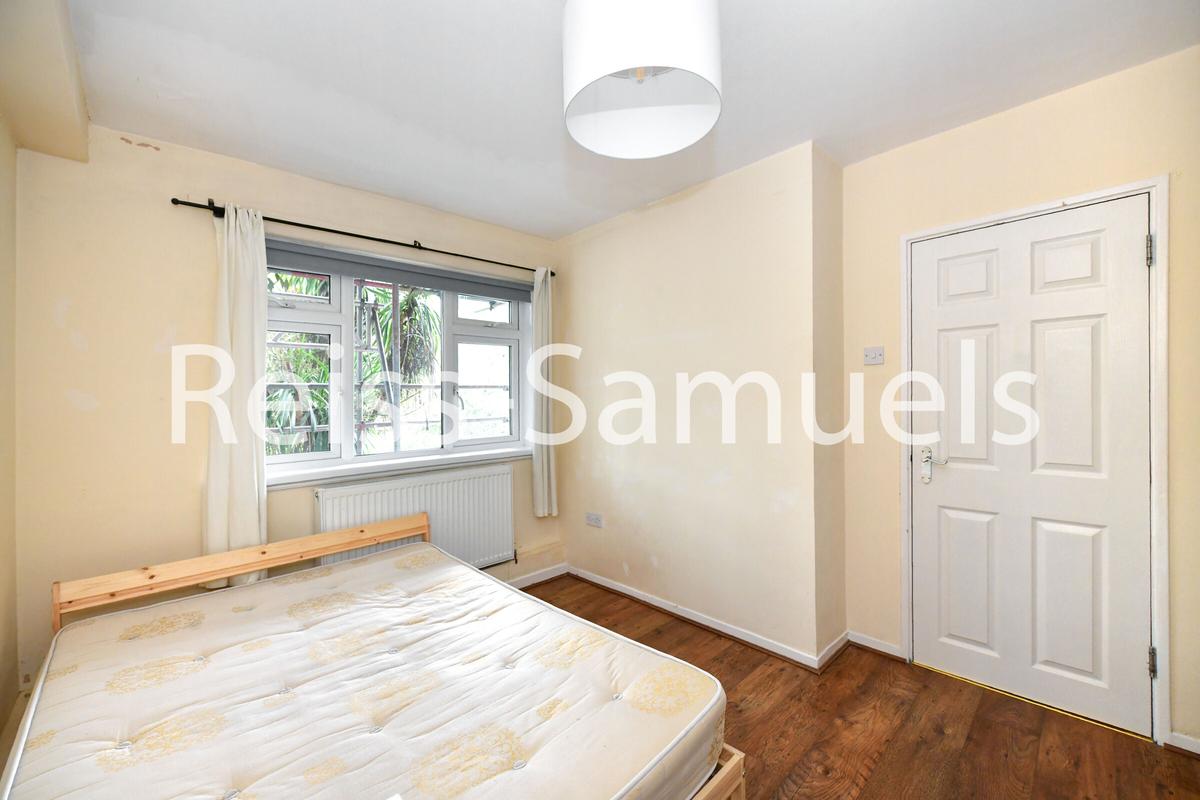 4 bedroom apartment for rent Patmore Estate, London, SW8 4JY UniHomes