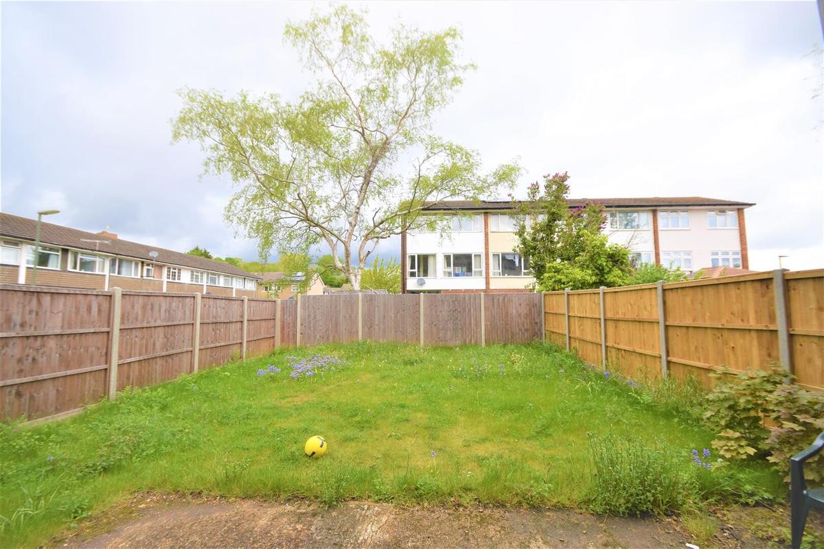 4 bedroom house for rent Guildford Park Avenue, Surrey, GU2 7NL UniHomes