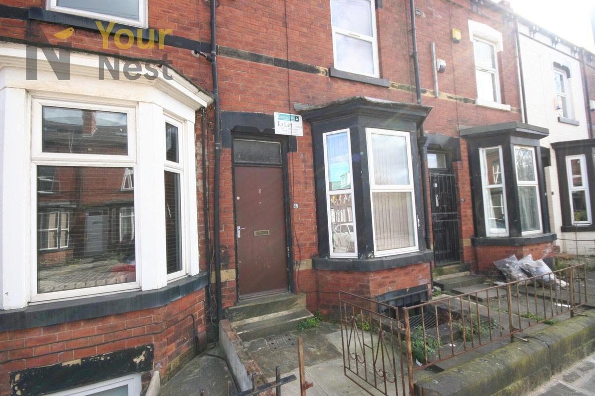 4 bedroom house for rent Ashville Avenue, Leeds, LS6 1LX UniHomes