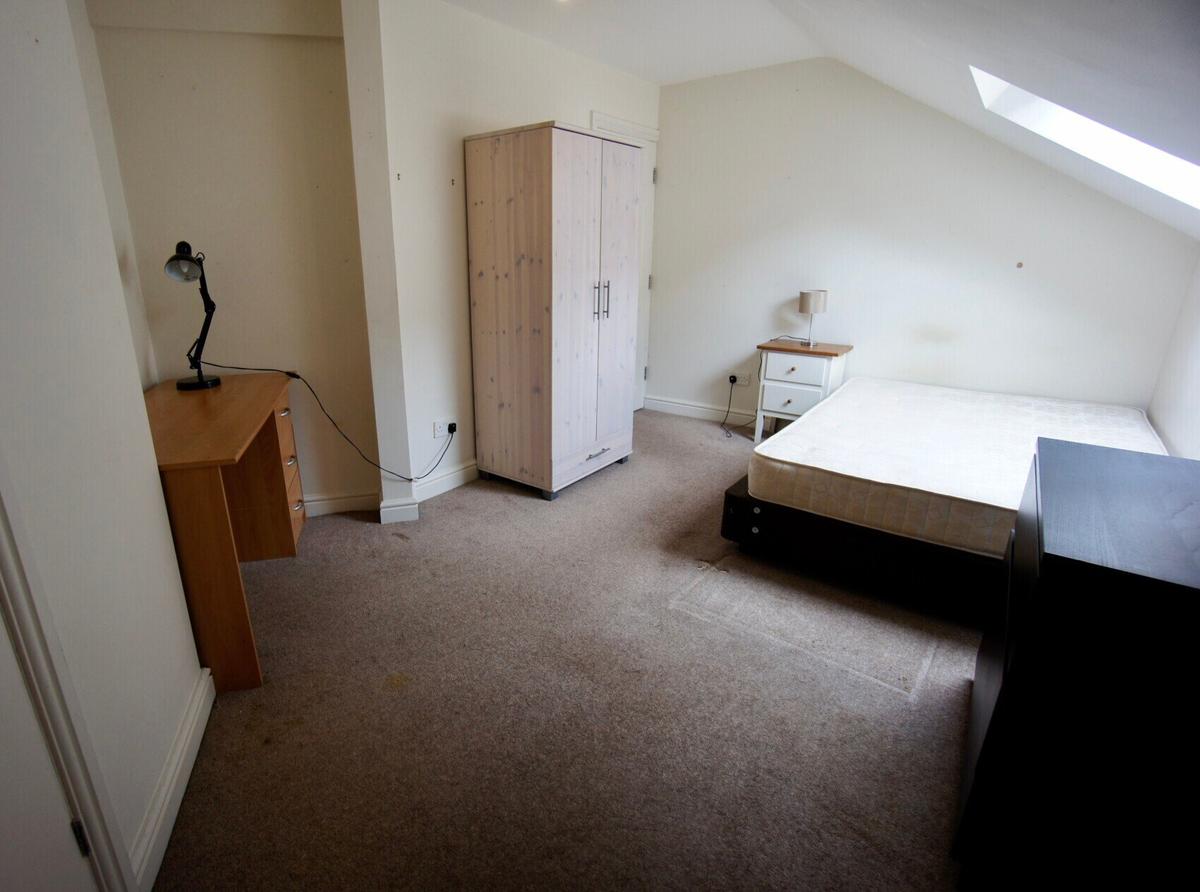 4 bedroom apartment for rent Glossop Road, Sheffield, S10 2QE UniHomes