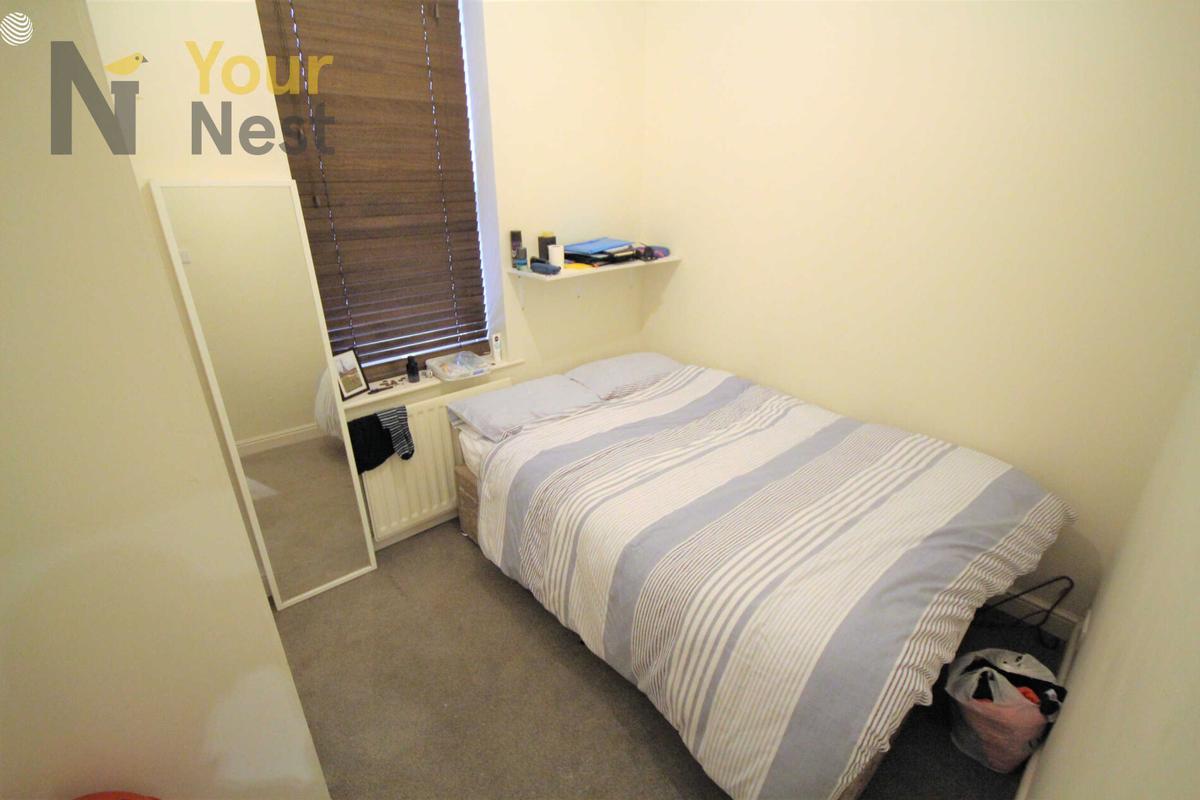 3 bedroom apartment for rent Otley Road, Leeds, LS6 4BA UniHomes