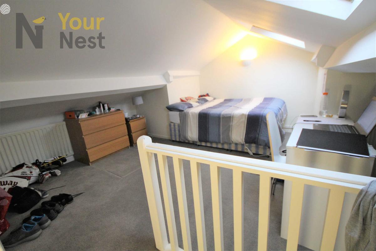 3 bedroom apartment for rent Otley Road, Leeds, LS6 4BA UniHomes