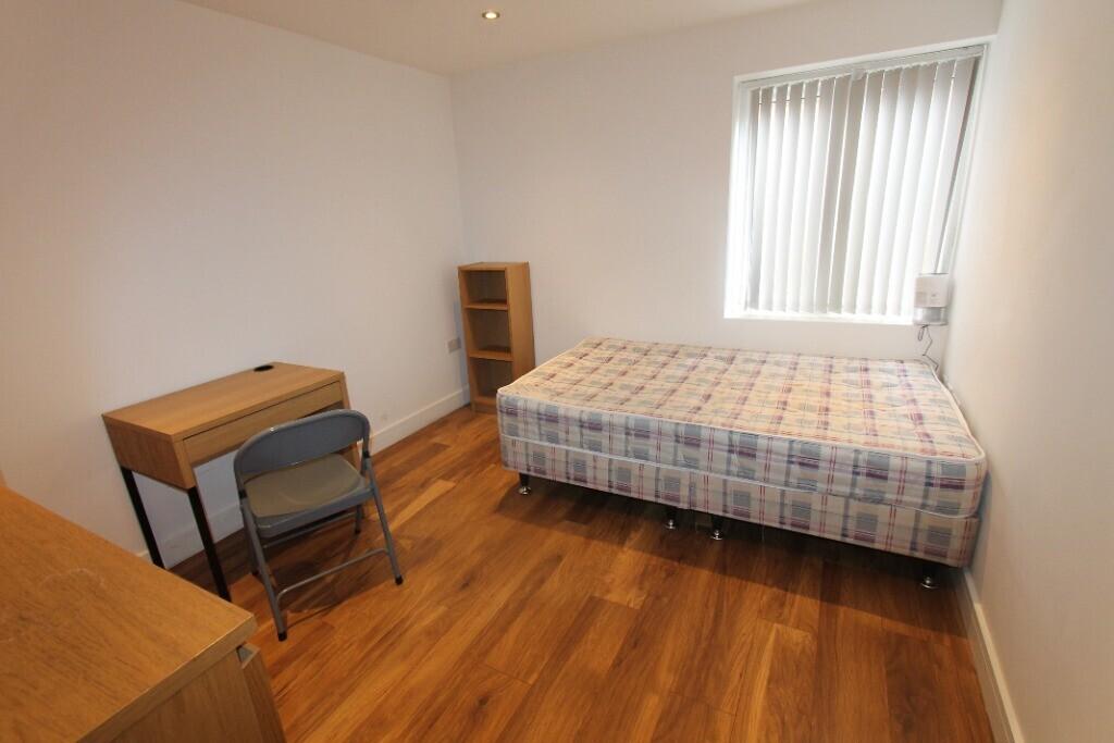 2 bedroom apartment for rent Russell Terrace, Leamington Spa, CV31 1HE