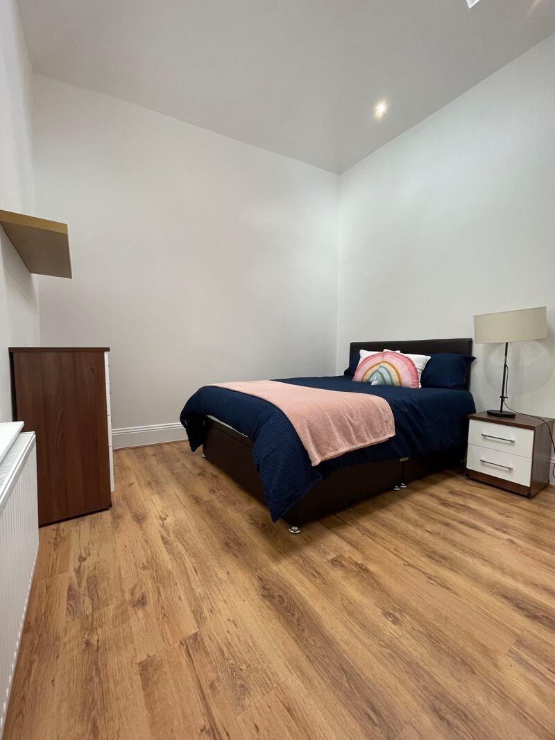 3 bedroom apartment for rent Helmsley Road, Newcastle, NE2 1RE UniHomes