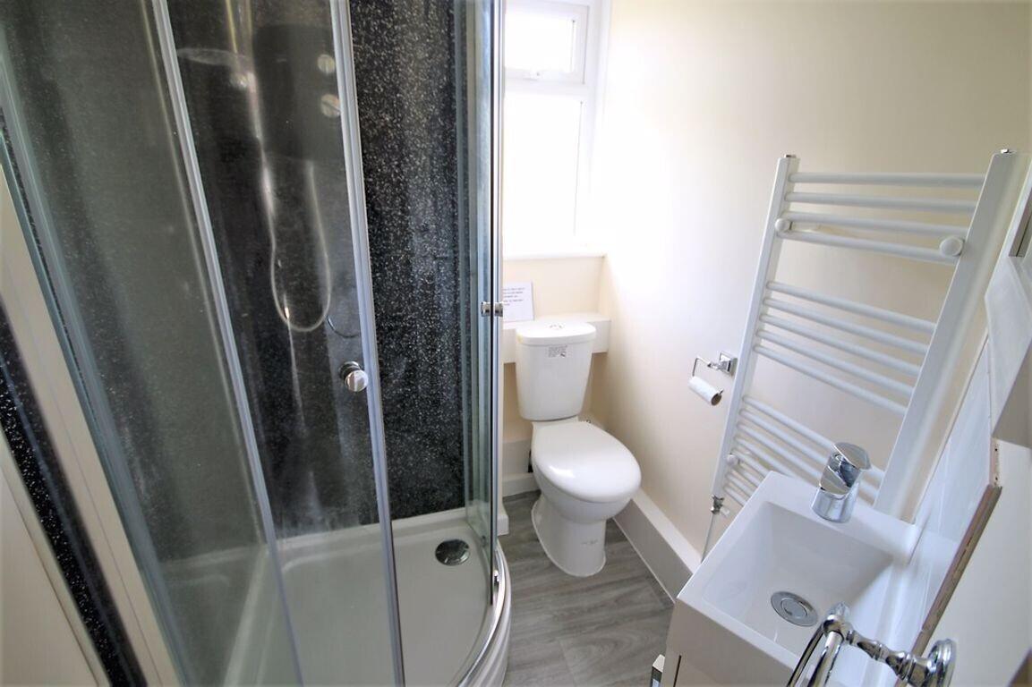 4 bedroom house for rent Tenterden Drive, Canterbury, CT2 7BW UniHomes