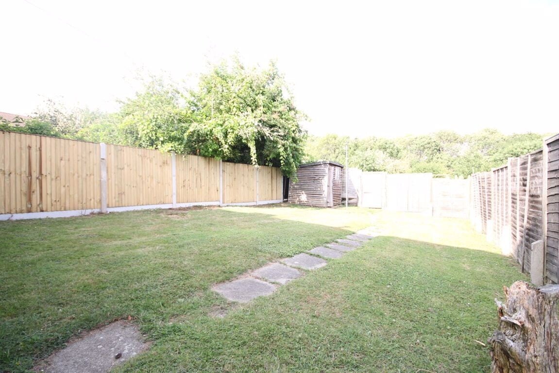 4 bedroom house for rent Tenterden Drive, Canterbury, CT2 7BW UniHomes