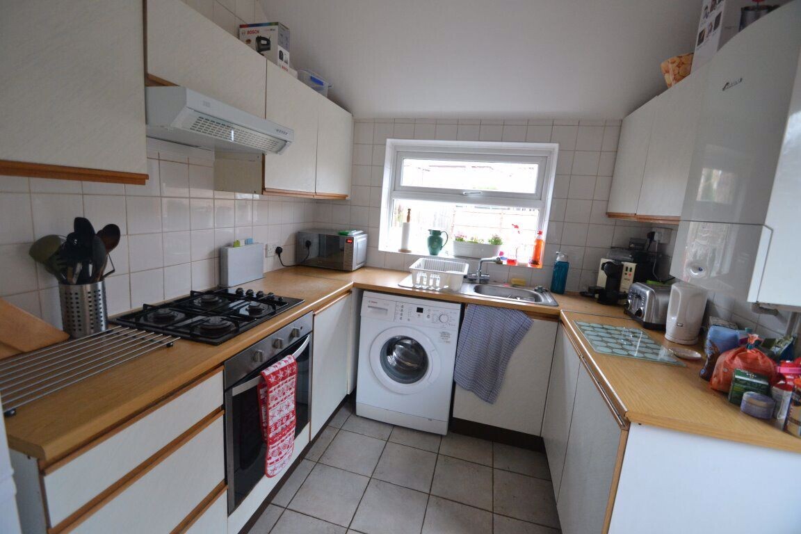 3 bedroom house for rent Sutton Passeys Crescent, Nottingham, NG8 1EA