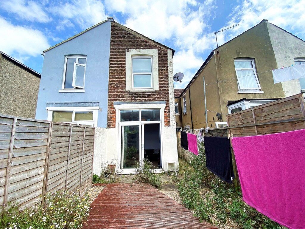4 bedroom house for rent Jubilee Road, Portsmouth, PO4 0JD UniHomes